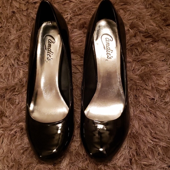 Candie's Shoes - Womens black heels size 8.5